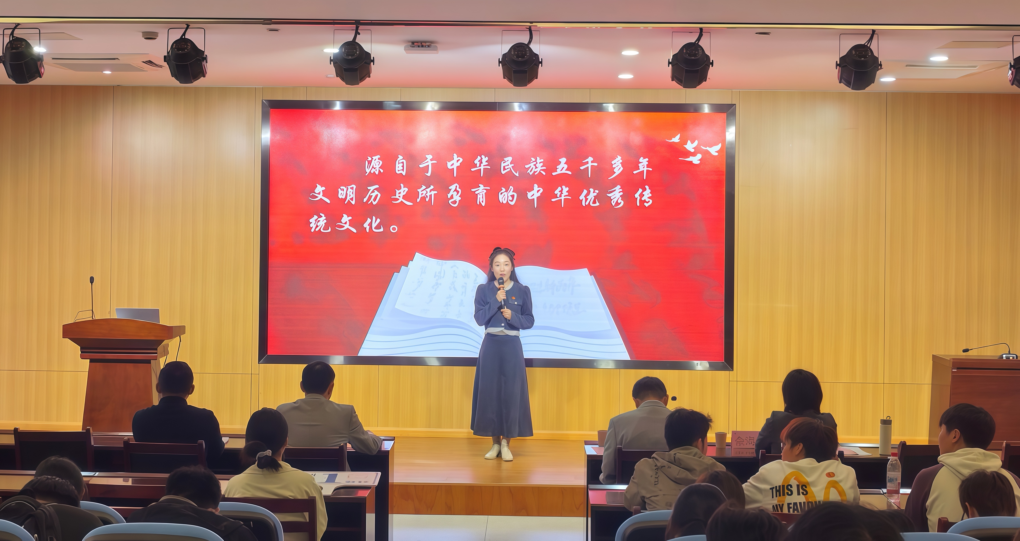 1 参赛选手.jpg 1 参赛选手.jpg