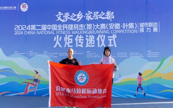 图右为葛方羽同学.jpg