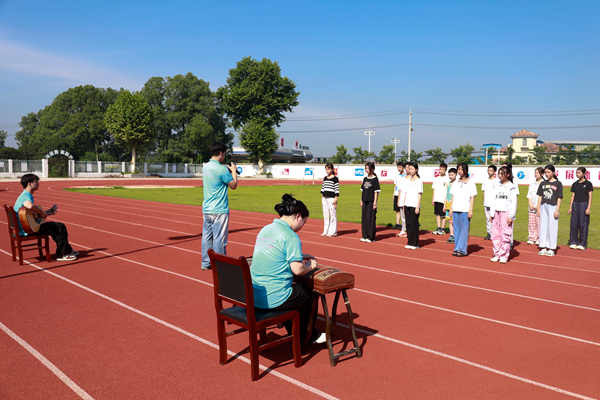乐器演奏 全景.jpg