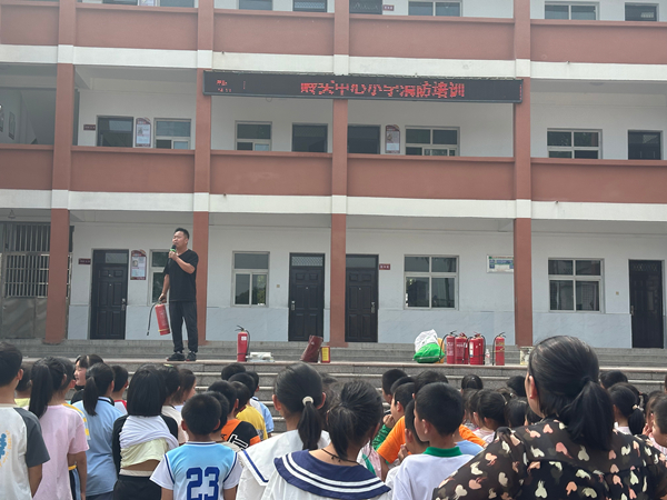 潜山市岭头中心小学 (2).jpg