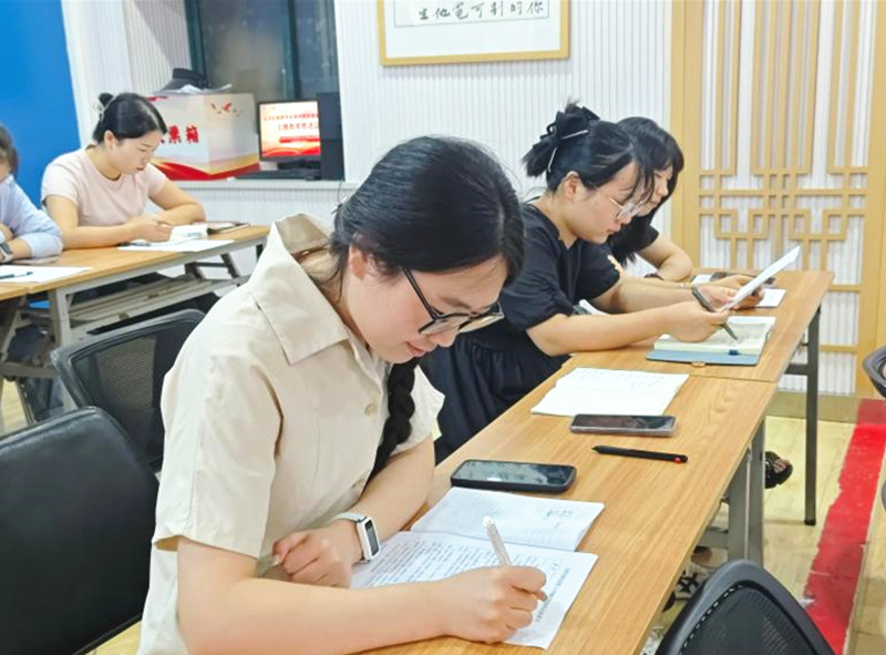 图2.jpg 图2.jpg