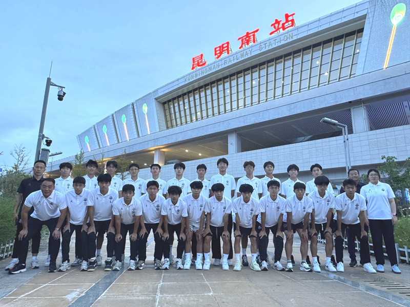 2、 庐阳高中男子足球队合影.jpg